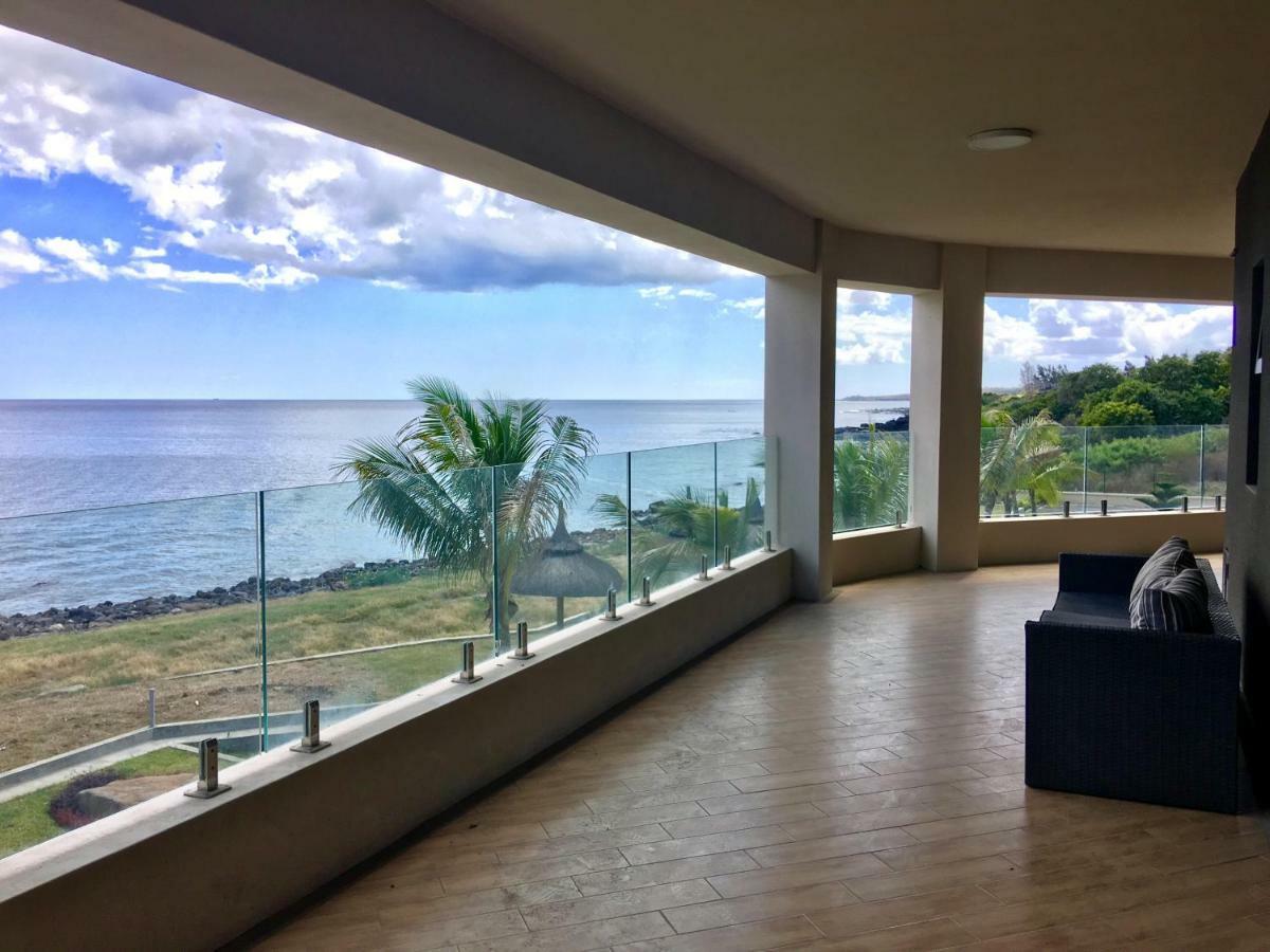 Ocean View Flic en Flac Exterior foto