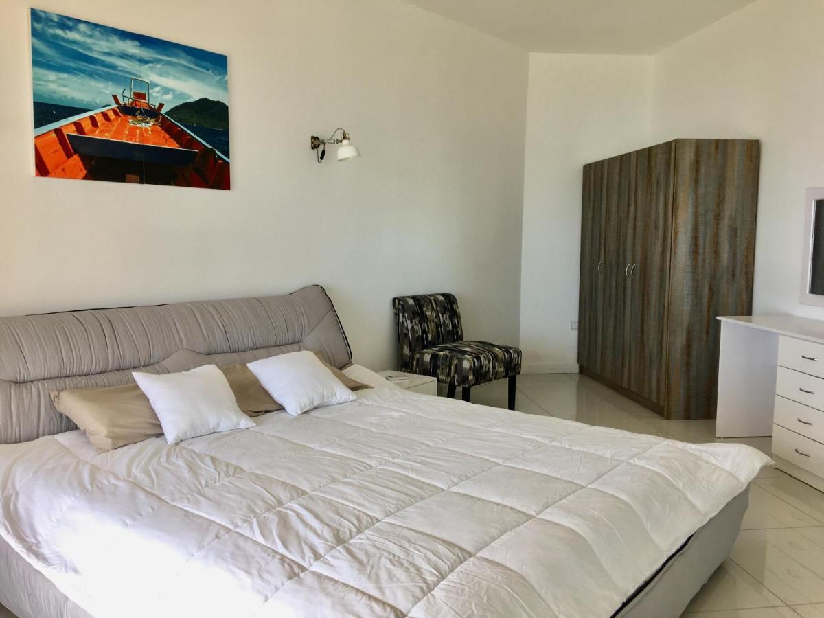 Ocean View Flic en Flac Exterior foto